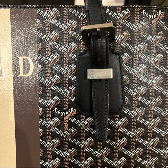 ๐ SOLD!!!!!!!Goyard tote ๐ - Picture 4 of 16